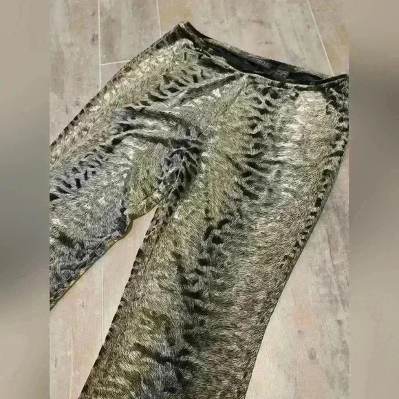 NWT Express Textured Animal Print Pant - Picture 4 of 15